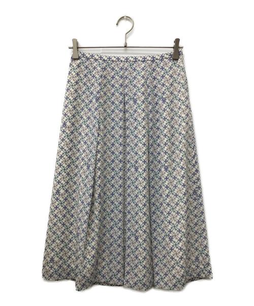 AMACA（アマカ）AMACA (アマカ) LIBERTY (リバティ) Ribbon Medallion エアリージョーゼットスカート ホワイト サイズ:36の古着・服飾アイテム