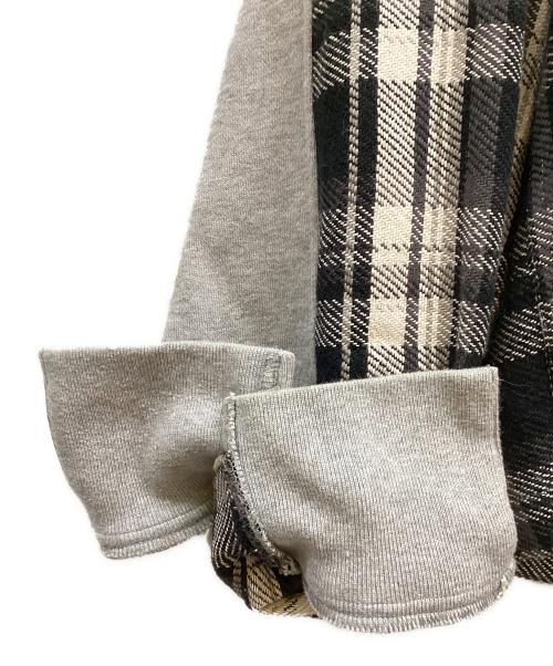 Maison MIHARA YASUHIRO（メゾン ミハラ ヤスヒロ）Maison MIHARA YASUHIRO (メゾン ミハラ ヤスヒロ) パッチリークドドッキングシャツ グレー サイズ:46の古着・服飾アイテム