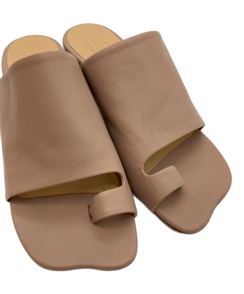 MM6 Maison Margiela（エムエムシックスメゾンマルジェラ）MM6 Maison Margiela (エムエムシックスメゾンマルジェラ) レザートングサンダル ピンクベージュ サイズ:35の古着・服飾アイテム
