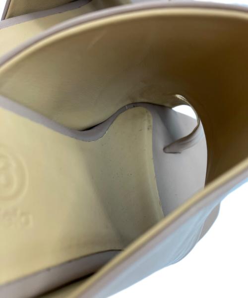 MM6 Maison Margiela（エムエムシックスメゾンマルジェラ）MM6 Maison Margiela (エムエムシックスメゾンマルジェラ) レザートングサンダル ピンクベージュ サイズ:35の古着・服飾アイテム