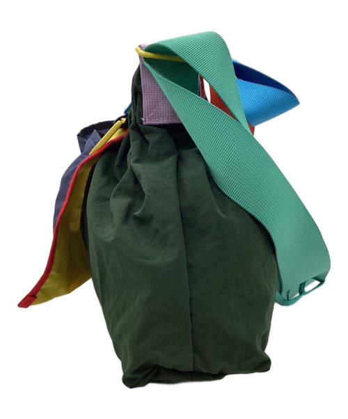 BEYOND THE VINES（ビヨンド ザ バインズ）BEYOND THE VINES (ビヨンド ザ バインズ) SuperPanelled Dumpling Bag カーキの古着・服飾アイテム