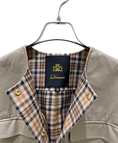 DRAWER（ドゥロワー）DRAWER (ドゥロワー) コットンナイロンケヌキノーカラーロングジレベスト ベージュ サイズ:36の古着・服飾アイテム
