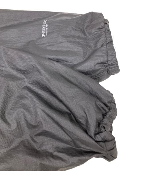 Graphpaper（グラフペーパー）Graphpaper (グラフペーパー) PERTEX QUANTUM AIR Ripstop Hooded Jacket ブラック サイズ:1の古着・服飾アイテム