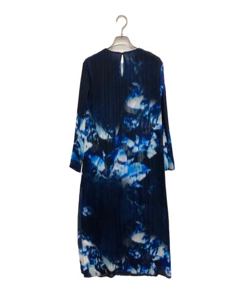 ARTISAN（アルチザン）ARTISAN (アルチザン) 切子柄転写プリント プリーツワンピース ブルー サイズ:9の古着・服飾アイテム