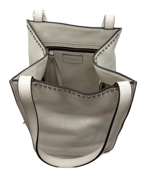 J&M DAVIDSON（ジェイ＆エム デヴィッドソン）J&M DAVIDSON (ジェイ＆エム デヴィッドソン) ハンドバッグ ホワイトの古着・服飾アイテム
