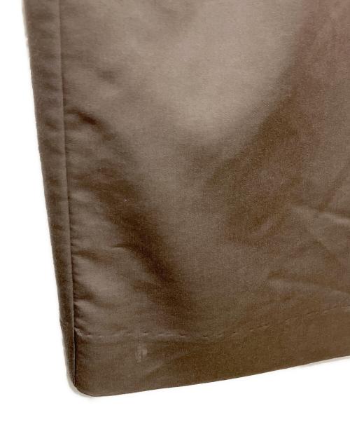 icB（アイシービー）icB (アイシービー) リヨセルスパンサテン キャミソールワンピース カーキ サイズ:2の古着・服飾アイテム