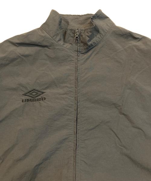 UMBRO（アンブロ）UMBRO (アンブロ) URBAN RESEARCH DOORS (アーバンリサーチドアーズ) RS TRACK JACKET グレー サイズ:Mの古着・服飾アイテム