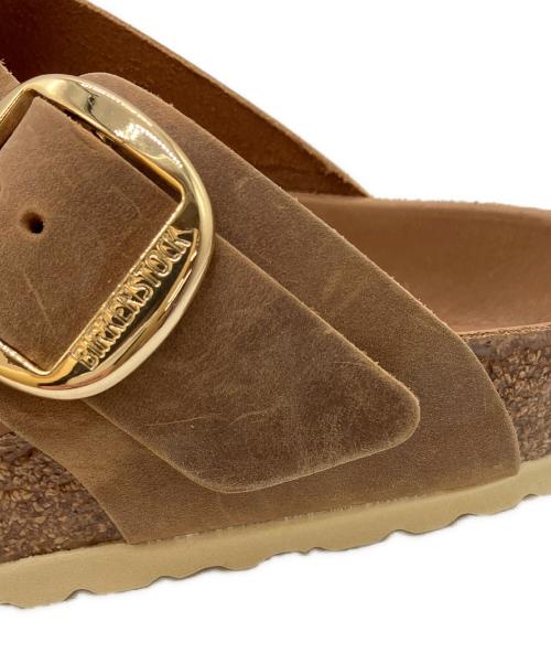 BIRKENSTOCK（ビルケンシュトック）BIRKENSTOCK (ビルケンシュトック) Gizeh Big Buckle ブラウン サイズ:38の古着・服飾アイテム