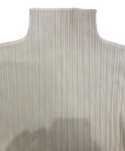 ISSEY MIYAKE（イッセイミヤケ）ISSEY MIYAKE (イッセイミヤケ) プリーツハイネックカットソー　PP05-JK604 アイボリー サイズ:Lの古着・服飾アイテム