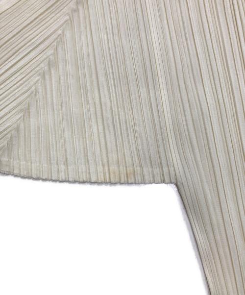 ISSEY MIYAKE（イッセイミヤケ）ISSEY MIYAKE (イッセイミヤケ) プリーツハイネックカットソー　PP05-JK604 アイボリー サイズ:Lの古着・服飾アイテム