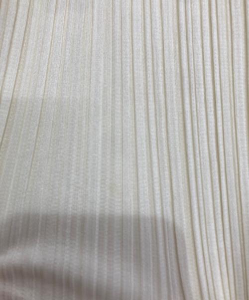 ISSEY MIYAKE（イッセイミヤケ）ISSEY MIYAKE (イッセイミヤケ) プリーツハイネックカットソー　PP05-JK604 アイボリー サイズ:Lの古着・服飾アイテム