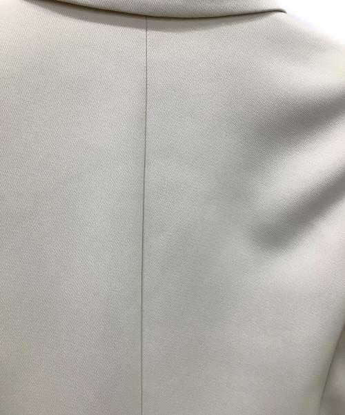 Adam et Rope（アダム エ ロペ）Adam et Rope (アダム エ ロペ) シェイプフォルムシングルジャケット アイボリー サイズ:38の古着・服飾アイテム