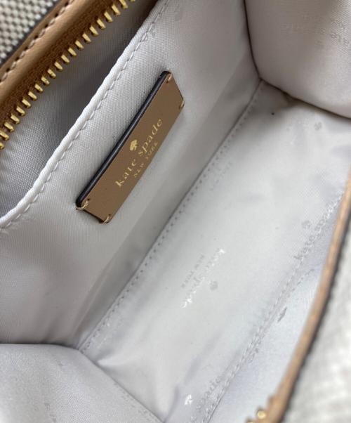 Kate Spade（ケイトスペード）Kate Spade (ケイトスペード) キップ キャンバス ミニ トート ベージュ サイズ:サイズ詳細参照の古着・服飾アイテム
