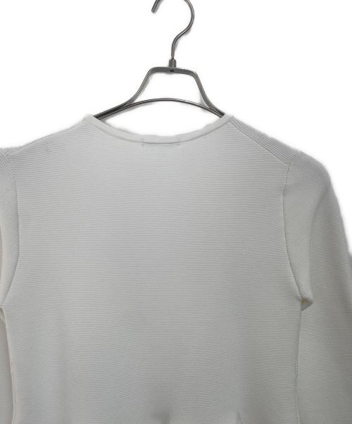 LE PHIL（ル フィル）LE PHIL (ル フィル) スポンディッシュペプラムニット ホワイト サイズ:Fの古着・服飾アイテム