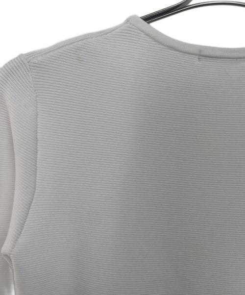 LE PHIL（ル フィル）LE PHIL (ル フィル) スポンディッシュペプラムニット ホワイト サイズ:Fの古着・服飾アイテム