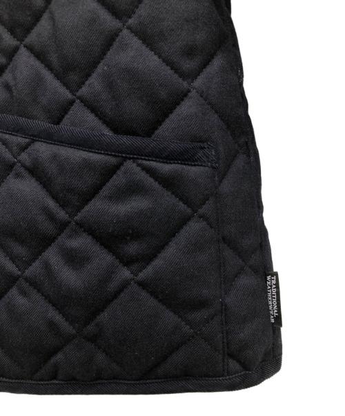 Traditional Weatherwear（トラディショナルウェザーウェア）Traditional Weatherwear (トラディショナルウェザーウェア) キルティングジャケット ネイビー サイズ:38の古着・服飾アイテム