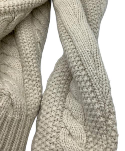 MONCLER（モンクレール）MONCLER (モンクレール) レザーパッチ ウールカシミヤ ケーブルニット アイボリー サイズ:Mの古着・服飾アイテム