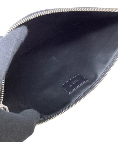 GIVENCHY（ジバンシィ）GIVENCHY (ジバンシィ) クラッチバッグ　GIVENCHY（ジバンシィ）　TE D 1105 ブラックの古着・服飾アイテム