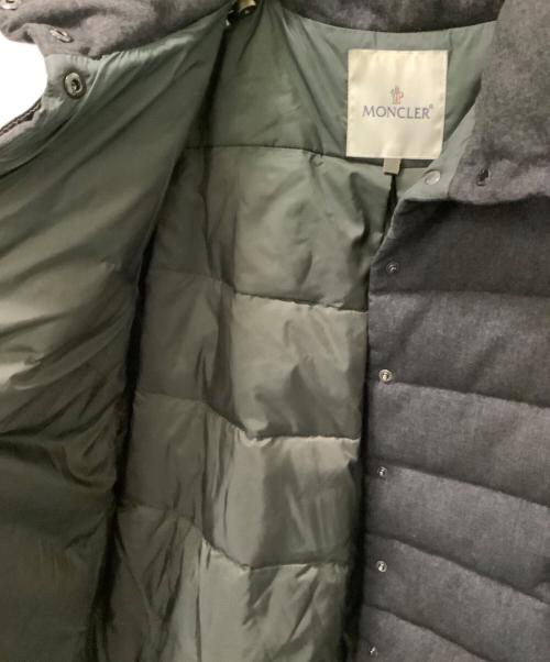 MONCLER（モンクレール）MONCLER (モンクレール) sacai (サカイ) SEI GIUBBOTTO グレー サイズ:2の古着・服飾アイテム
