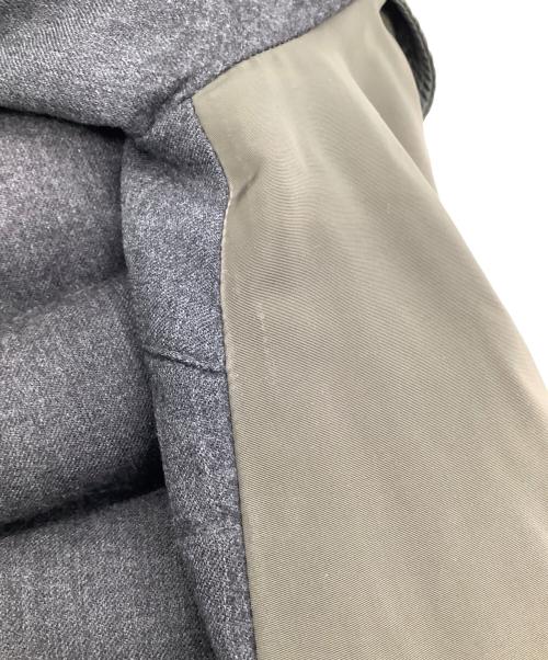 MONCLER（モンクレール）MONCLER (モンクレール) sacai (サカイ) SEI GIUBBOTTO グレー サイズ:2の古着・服飾アイテム