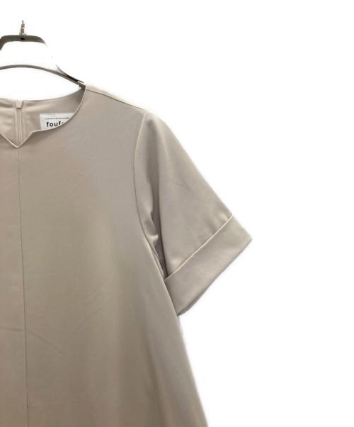 foufou（フーフー）foufou (フーフー) プリミティブ半袖ワンピース ベージュの古着・服飾アイテム