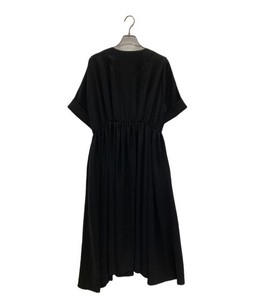 foufou（フーフー）foufou (フーフー) Vネックギャザーワンピース ブラックの古着・服飾アイテム