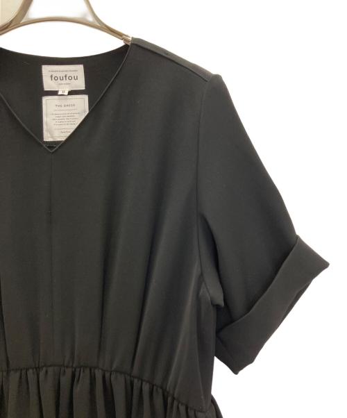 foufou（フーフー）foufou (フーフー) Vネックギャザーワンピース ブラックの古着・服飾アイテム