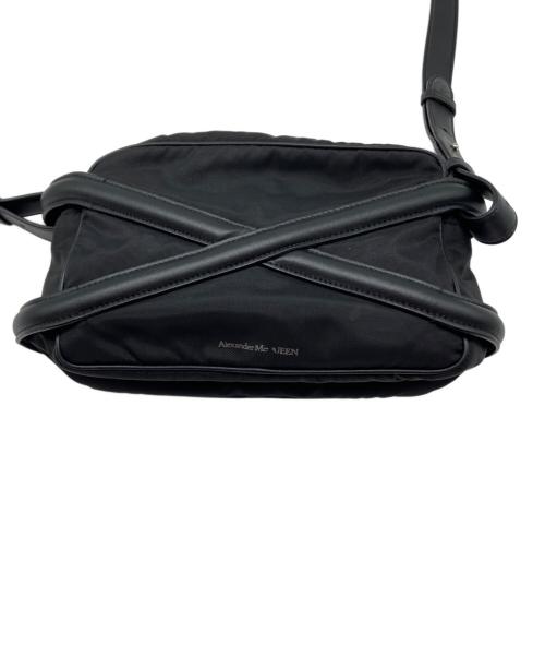 ALEXANDER McQUEEN（アレキサンダーマックイーン）ALEXANDER McQUEEN (アレキサンダーマックイーン) ハーネス カメラバッグ ブラックの古着・服飾アイテム