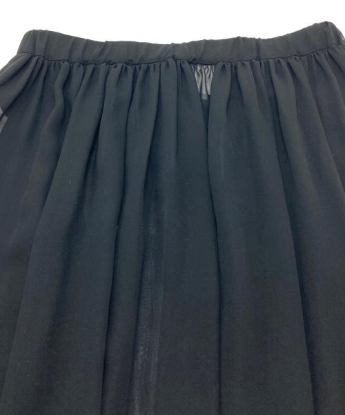 COMME des GARCONS COMME des GARCONS（コムデギャルソン コムデギャルソン）COMME des GARCONS COMME des GARCONS JUPE BY JACKIE (ジュップバイジャッキー) フラワー刺繍シアースカート　ミディスカート　日本製 ブラック サイズ:Sの古着・服飾アイテム