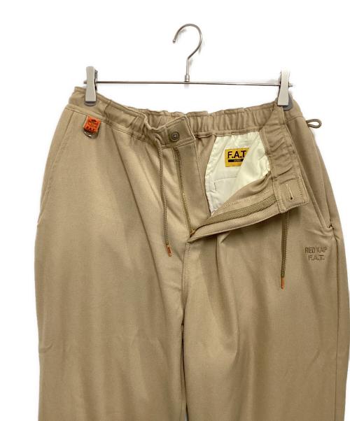 FAT（エフエーティー）FAT (エフエーティー) RED KAP (レッド キャップ) イージーパンツ ベージュ サイズ:SKINNYの古着・服飾アイテム