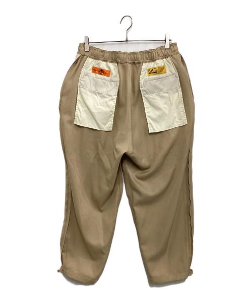 FAT（エフエーティー）FAT (エフエーティー) RED KAP (レッド キャップ) イージーパンツ ベージュ サイズ:SKINNYの古着・服飾アイテム