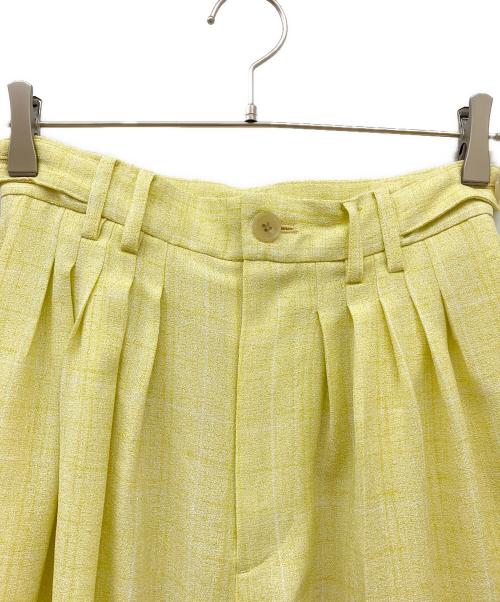 Ameri（アメリ）Ameri (アメリ) LIGHT TWEED MANY TUCK PANTS イエロー サイズ:S 未使用品の古着・服飾アイテム