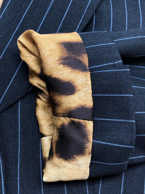 DOLCE & GABBANA（ドルチェ＆ガッバーナ）DOLCE & GABBANA (ドルチェ＆ガッバーナ) テーラードジャケット 裏地レオパード グレー サイズ:36の古着・服飾アイテム