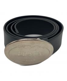 PRADA（プラダ）の古着「ロゴプレートレザーベルト」｜ブラック