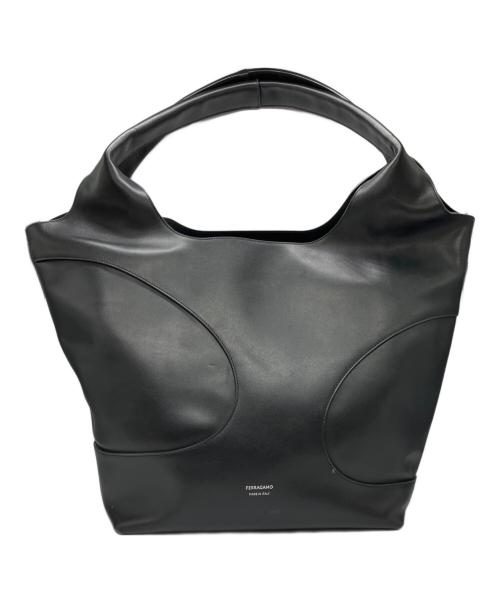 Ferragamo（フェラガモ）Ferragamo (フェラガモ) カットアウトトートバッグ ブラックの古着・服飾アイテム