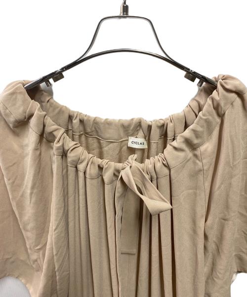 CYCLAS（シクラス）CYCLAS (シクラス) ギャザーワンピース ベージュ サイズ:36の古着・服飾アイテム