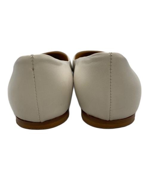 FABIO RUSCONI（ファビオルスコーニ）FABIO RUSCONI (ファビオルスコーニ) フラットプレーンパンプス アイボリー サイズ:36 1/2の古着・服飾アイテム