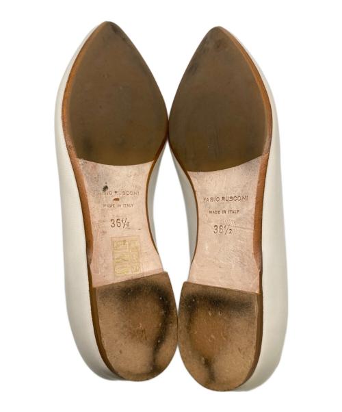 FABIO RUSCONI（ファビオルスコーニ）FABIO RUSCONI (ファビオルスコーニ) フラットプレーンパンプス アイボリー サイズ:36 1/2の古着・服飾アイテム