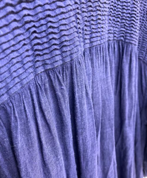 maison de soil（メゾンドソイル）maison de soil (メゾンドソイル) BACK OPENING PULLOVER DRESS WITH MINI PINTUCK ネイビー サイズ:2の古着・服飾アイテム