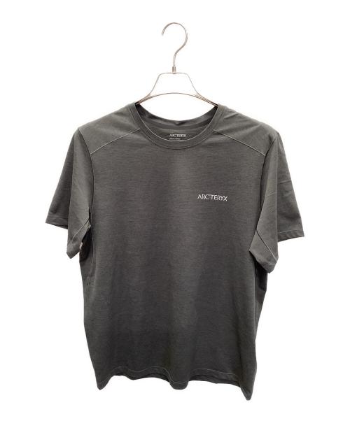 ARC'TERYX（アークテリクス）ARC'TERYX (アークテリクス) コーマック アークバード ロゴ ショートスリーブ グレー サイズ:Ｍの古着・服飾アイテム