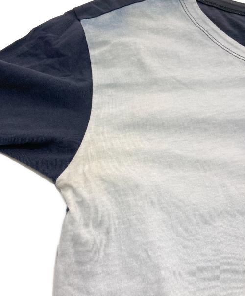 MM6 Maison Margiela（エムエムシックスメゾンマルジェラ）MM6 Maison Margiela (エムエムシックスメゾンマルジェラ) グラフィックTシャツ ネイビー サイズ:XSの古着・服飾アイテム