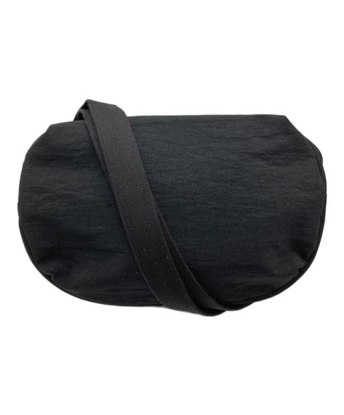 NIZYU KANO（ニジュウカノウ）NIZYU KANO (ニジュウカノウ) FUKUI SIWAナイロンボディバッグ M ブラックの古着・服飾アイテム