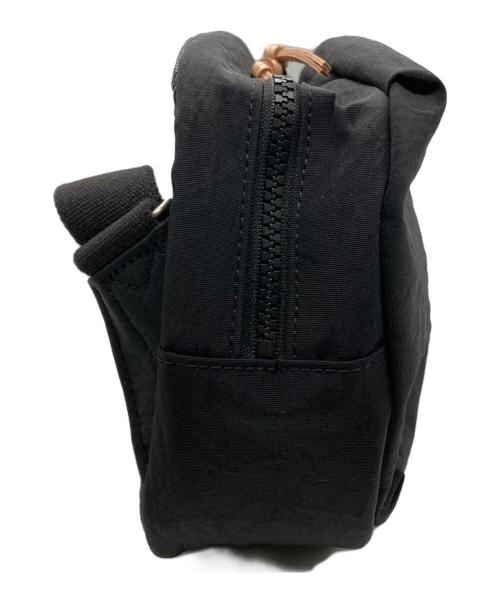 NIZYU KANO（ニジュウカノウ）NIZYU KANO (ニジュウカノウ) FUKUI SIWAナイロンボディバッグ M ブラックの古着・服飾アイテム