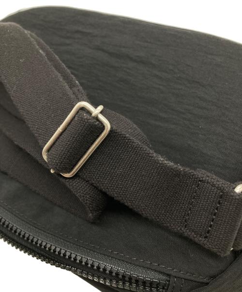 NIZYU KANO（ニジュウカノウ）NIZYU KANO (ニジュウカノウ) FUKUI SIWAナイロンボディバッグ M ブラックの古着・服飾アイテム