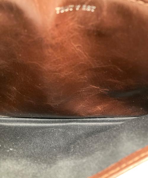 TOUT Y EST（トゥティエ）TOUT Y EST (トゥティエ) SAC VOLKET ショルダーバッグ ブラウンの古着・服飾アイテム
