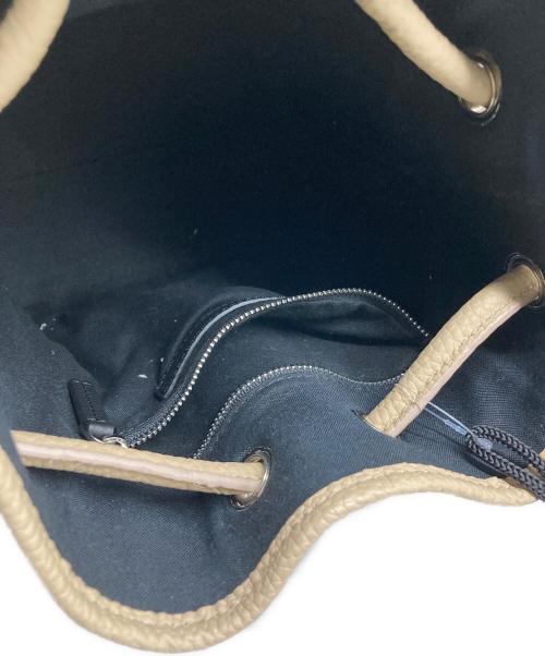 VASIC（ヴァジック）VASIC (ヴァジック) バッグ ベージュの古着・服飾アイテム