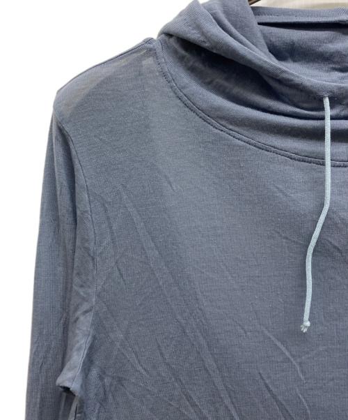 6(ROKU) BEAUTY&YOUTH（ロク ビューティーアンドユース）6(ROKU) BEAUTY&YOUTH (ロク ビューティーアンドユース) バックホール フーディ ブルー サイズ:Freeの古着・服飾アイテム