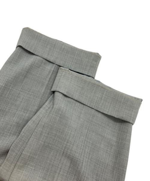 AKIKOAOKI（アキコアオキ）AKIKOAOKI (アキコアオキ) undressed trousers グレー サイズ:F 未使用品の古着・服飾アイテム