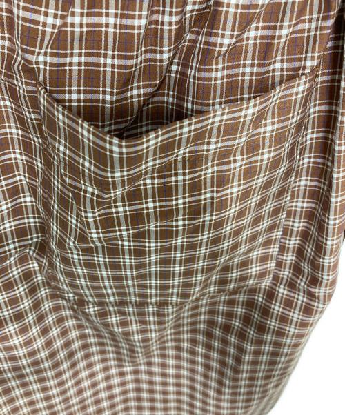 Ernie Palo（アーニーパロ）Ernie Palo (アーニーパロ) 6(ROKU) BEAUTY&YOUTH (ロク ビューティーアンドユース) 別注 SILK COTTON EASY SHORTS ブラウン サイズ:SIZE 38 未使用品の古着・服飾アイテム