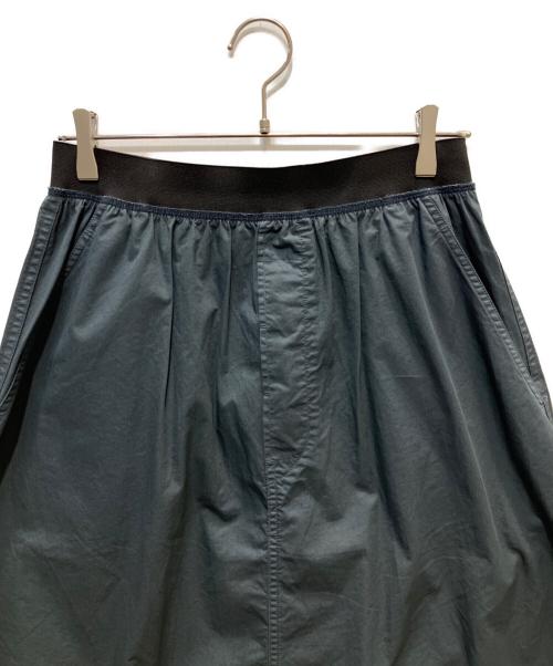 MHL（エムエイチエル）MHL (エムエイチエル) SUPERFINE COTTON TWILL SKIRT グレー サイズ:3の古着・服飾アイテム
